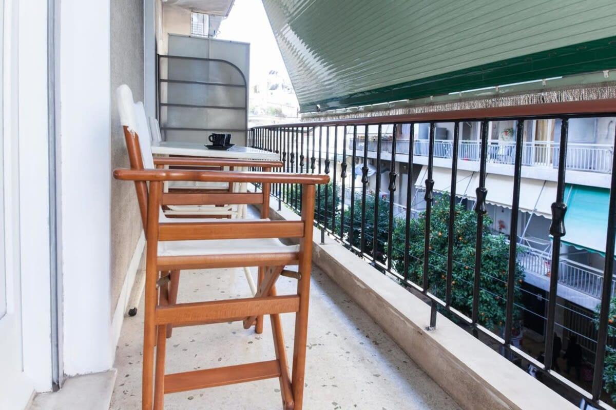 Charming Vintage 2Br Apartment With Balcony In Koukaki Atina Dış mekan fotoğraf