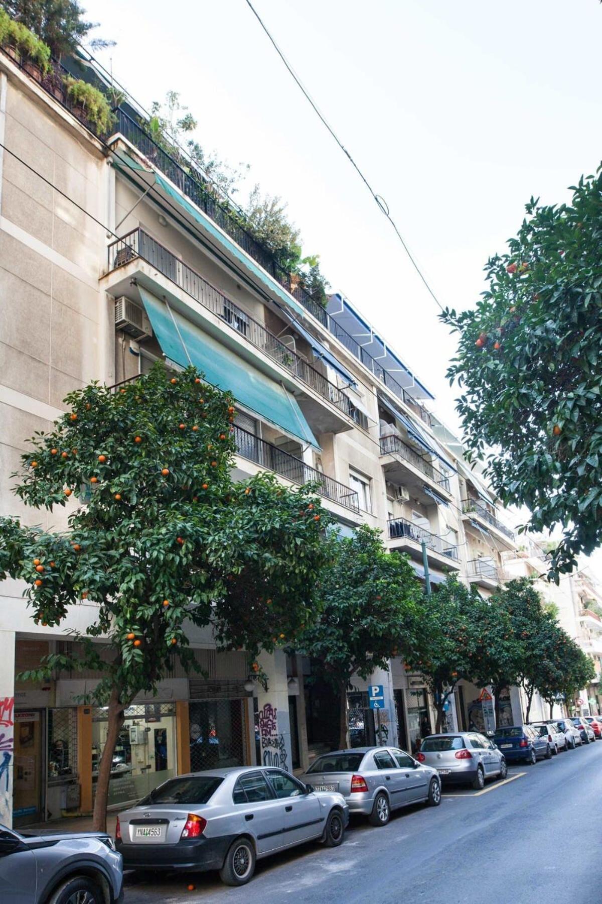 Charming Vintage 2Br Apartment With Balcony In Koukaki Atina Dış mekan fotoğraf